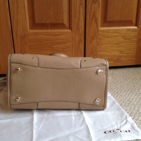 COACH - Rhyder 33689 Medium Zip Satchel-New with Tag - Picture 6 of 7